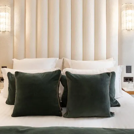 Thelander - Serviced In Champs Elysées