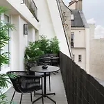 Thelander - Serviced Apartments In Champs Elysees